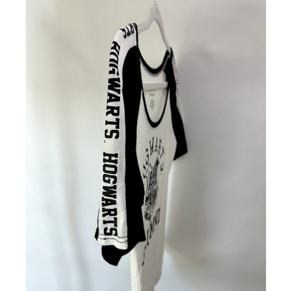 Harry Potter Hogwarts Alumni Raglan Tee – Black & White – Women’s Small - Picture 2 of 6